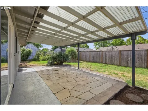 1343 Quinalt Street Springfield OR 97477
