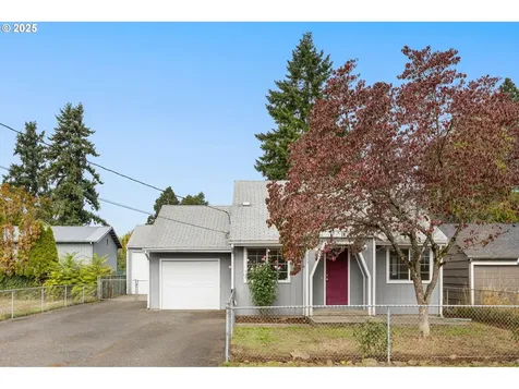6925 SE Lexington Street Portland OR 97206