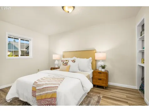 6925 SE Lexington Street Portland OR 97206