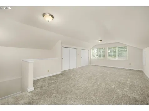 6925 SE Lexington Street Portland OR 97206