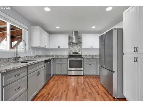 279 S 71st Street Springfield OR 97478