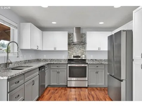 279 S 71st Street Springfield OR 97478