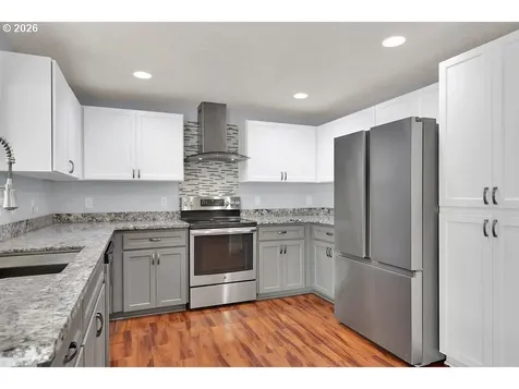 279 S 71st Street Springfield OR 97478