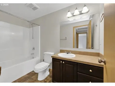 279 S 71st Street Springfield OR 97478