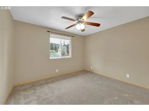 279 S 71st Street Springfield OR 97478