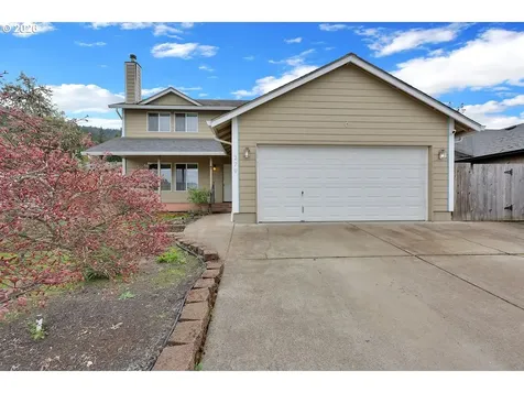 279 S 71st Street Springfield OR 97478