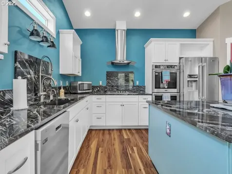 138 Carey Court Falls City OR 97344