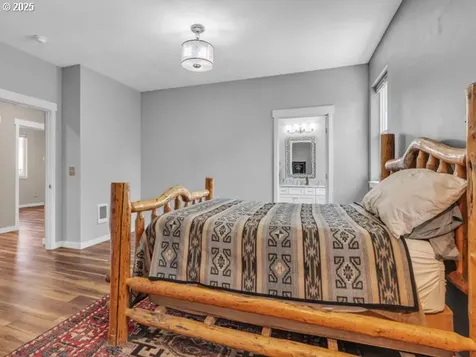 138 Carey Court Falls City OR 97344