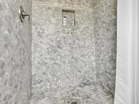 138 Carey Court Falls City OR 97344