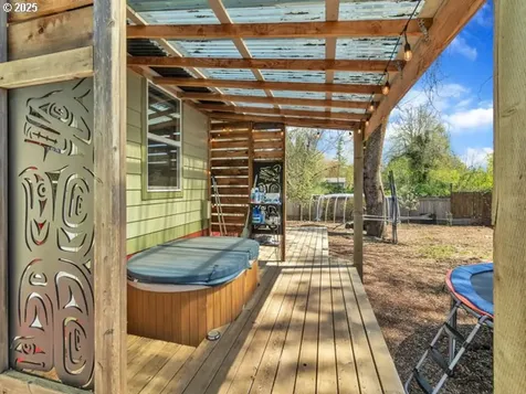 138 Carey Court Falls City OR 97344