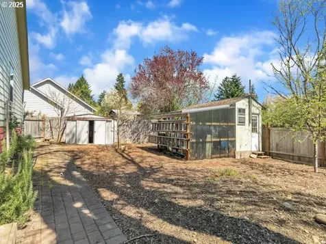 138 Carey Court Falls City OR 97344