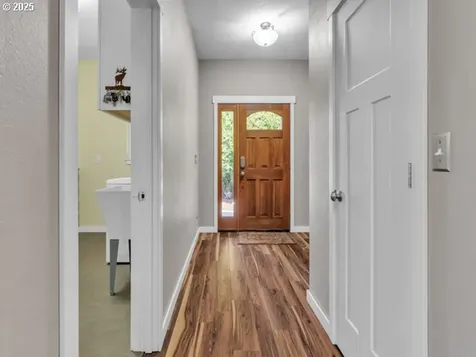 138 Carey Court Falls City OR 97344
