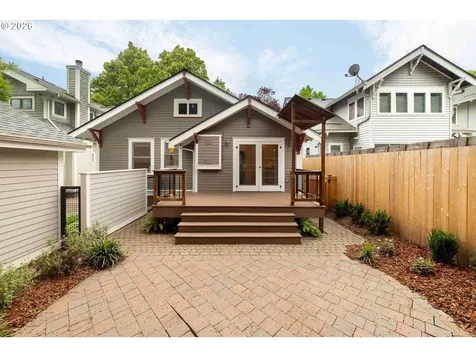 3203 SE Tibbetts Street Portland OR 97202