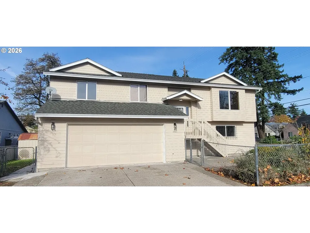 3857 SE 136th Avenue Portland OR 97236