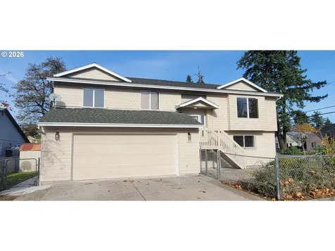 3857 SE 136th Avenue Portland OR 97236