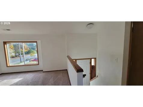 3857 SE 136th Avenue Portland OR 97236