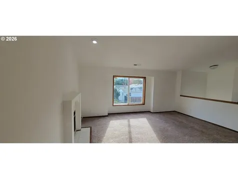 3857 SE 136th Avenue Portland OR 97236