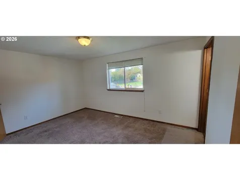 3857 SE 136th Avenue Portland OR 97236
