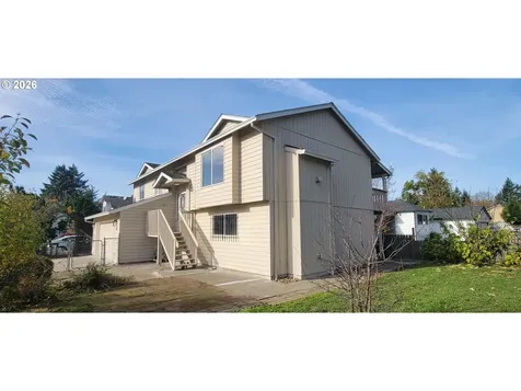 3857 SE 136th Avenue Portland OR 97236