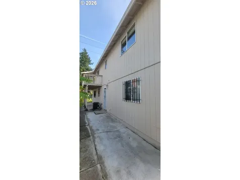 3857 SE 136th Avenue Portland OR 97236