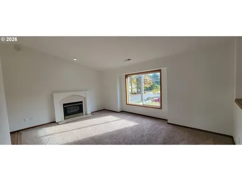 3857 SE 136th Avenue Portland OR 97236