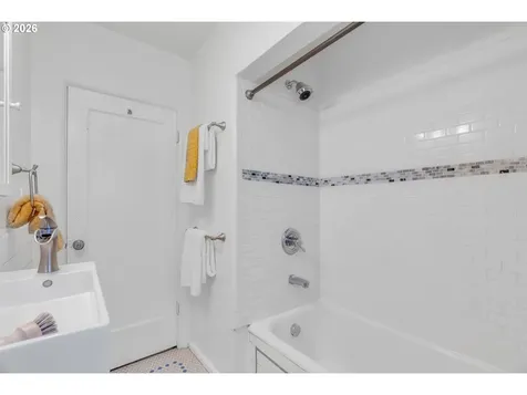 4434 SE 26th Avenue Portland OR 97202