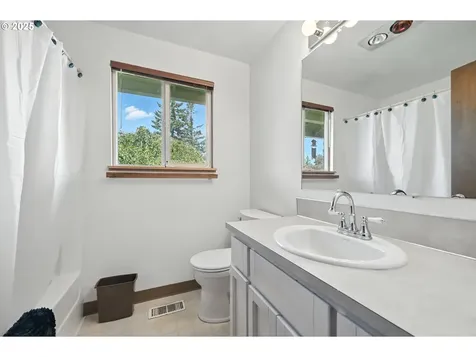 18969 Lafayette Avenue Oregon City OR 97045