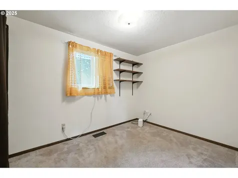 18969 Lafayette Avenue Oregon City OR 97045