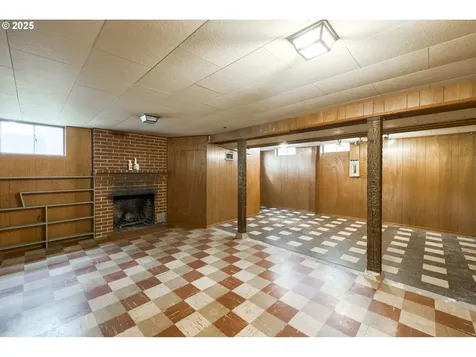 4121 SW Idaho Terrace Portland OR 97221