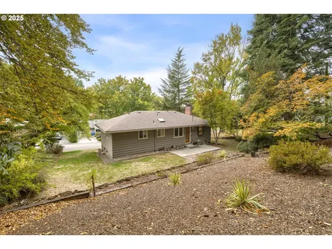 4121 SW Idaho Terrace Portland OR 97221
