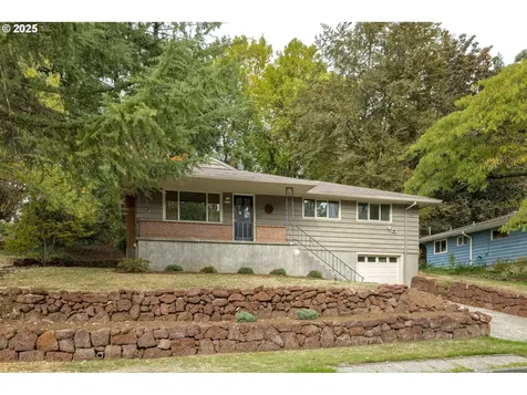 4121 SW Idaho Terrace Portland OR 97221
