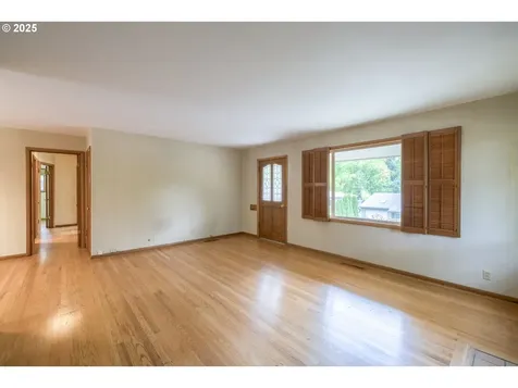 4121 SW Idaho Terrace Portland OR 97221