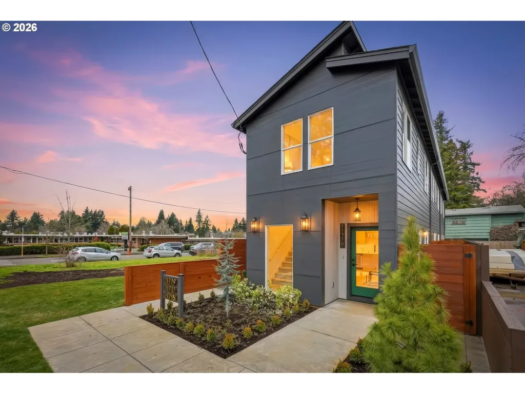 11717 SE Ash Street Portland OR 97216