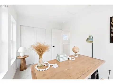 11717 SE Ash Street Portland OR 97216