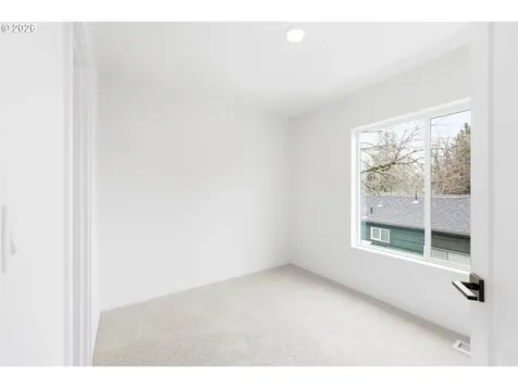 11717 SE Ash Street Portland OR 97216