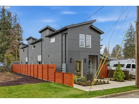 11717 SE Ash Street Portland OR 97216
