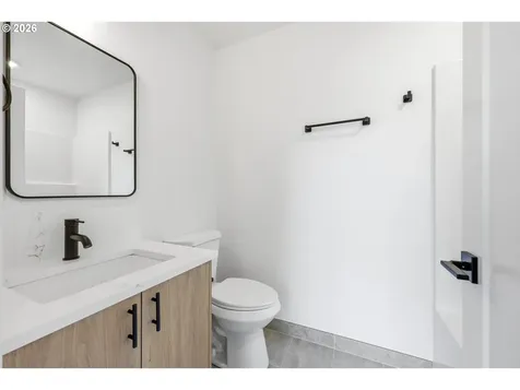 11717 SE Ash Street Portland OR 97216