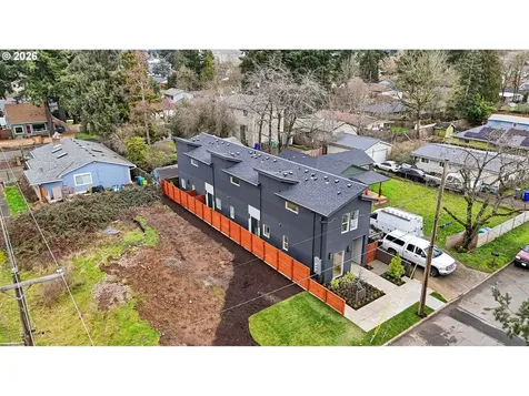 11717 SE Ash Street Portland OR 97216