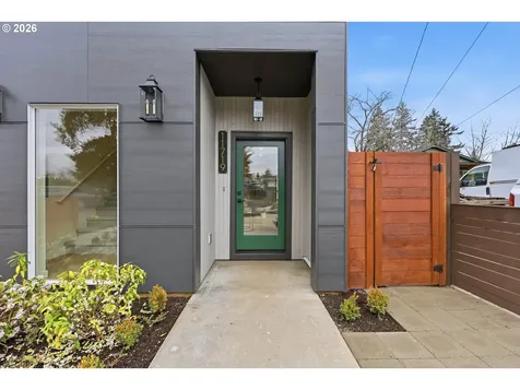 11717 SE Ash Street Portland OR 97216