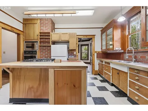 2505 NE 42nd Avenue Portland OR 97213
