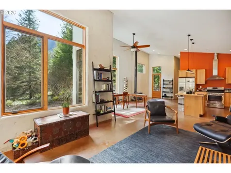 81 Wind Crest Road Carson WA 98610
