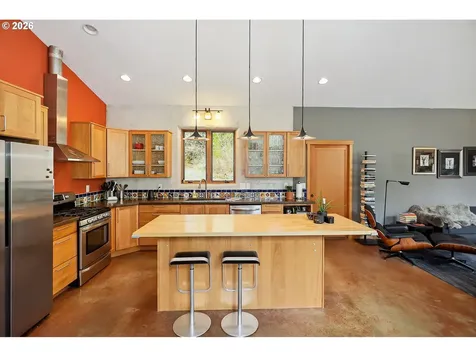 81 Wind Crest Road Carson WA 98610