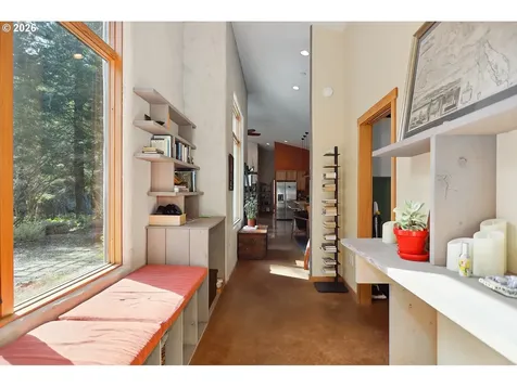 81 Wind Crest Road Carson WA 98610