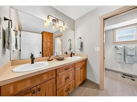 8985 Sandy Heights Road Cloverdale OR 97112
