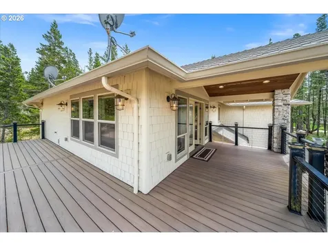8985 Sandy Heights Road Cloverdale OR 97112
