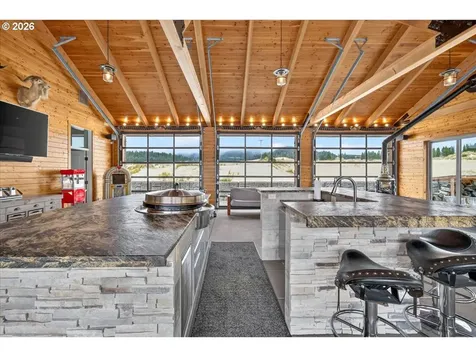 8985 Sandy Heights Road Cloverdale OR 97112