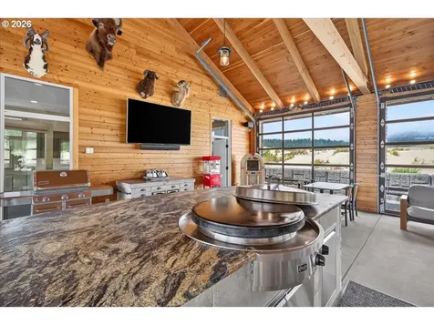 8985 Sandy Heights Road Cloverdale OR 97112