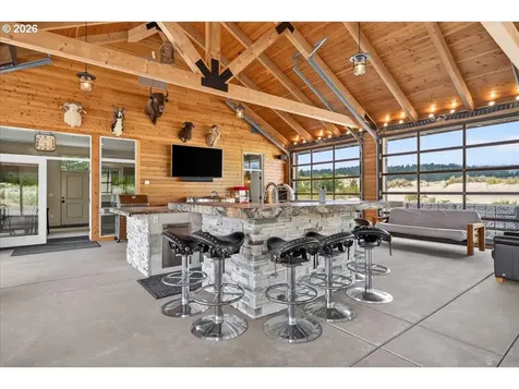 8985 Sandy Heights Road Cloverdale OR 97112
