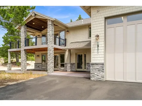 8985 Sandy Heights Road Cloverdale OR 97112