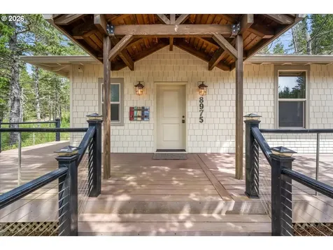 8985 Sandy Heights Road Cloverdale OR 97112